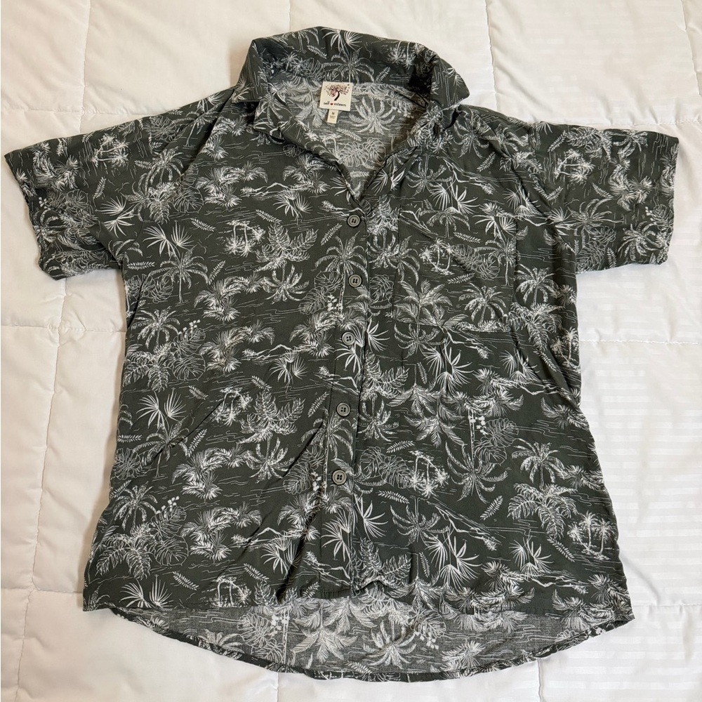 Self Esteem Leaf Print Shirt - Gray and White
